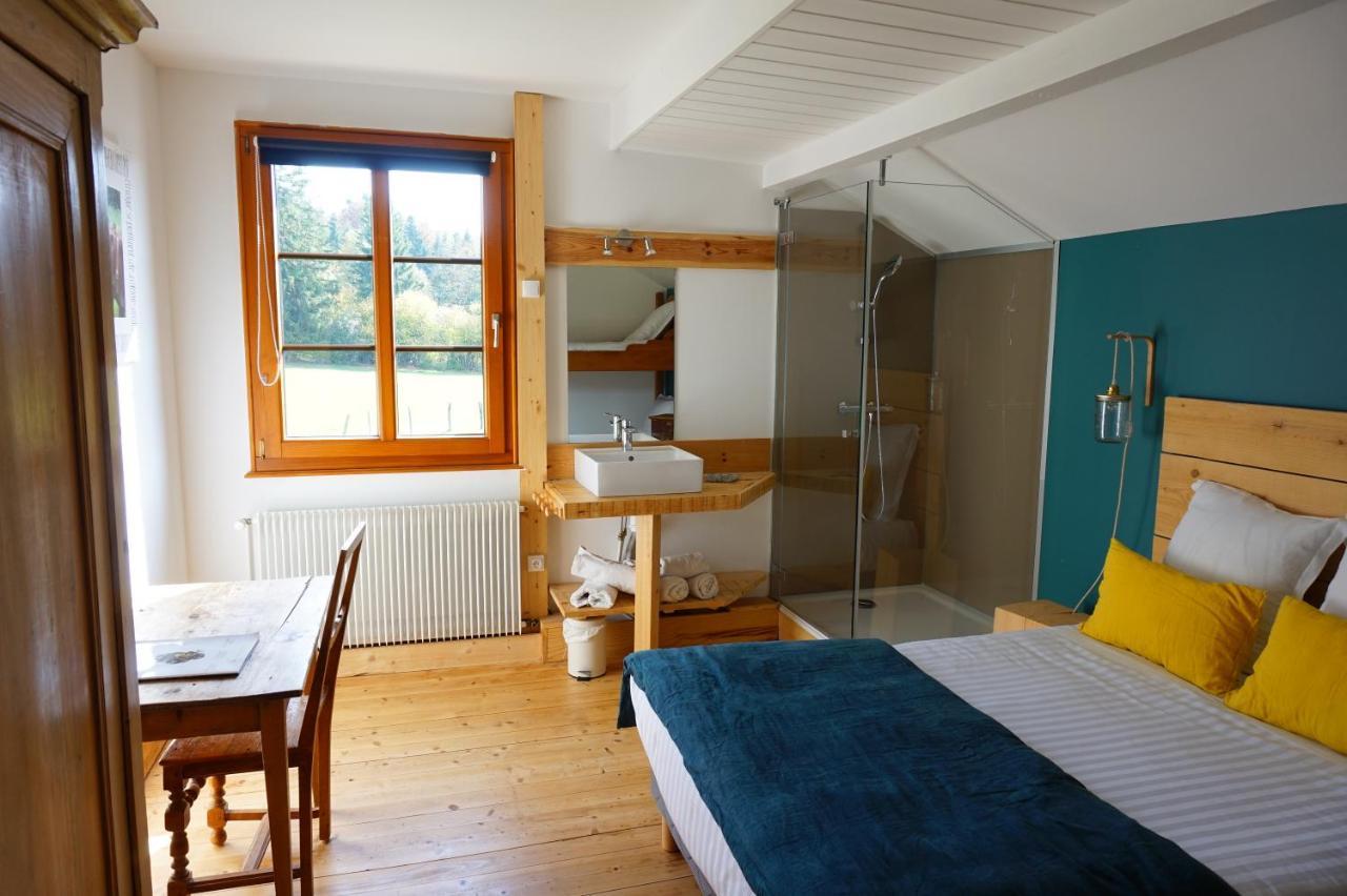 Auberge De La Perdrix Hauterive-la-Fresse Екстер'єр фото